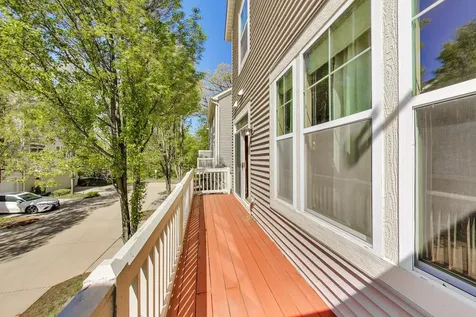 932 Tuscany Drive Streamwood IL 60107