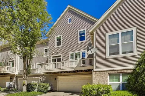 932 Tuscany Drive Streamwood IL 60107