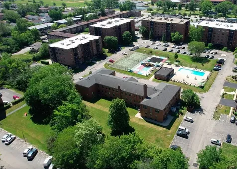 9395 Landings Lane Des Plaines IL 60016