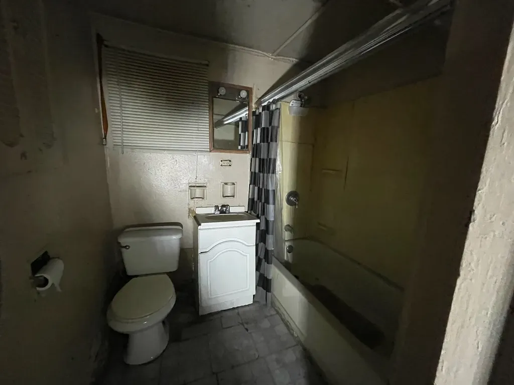 3339 West Flournoy Street Chicago IL 60624