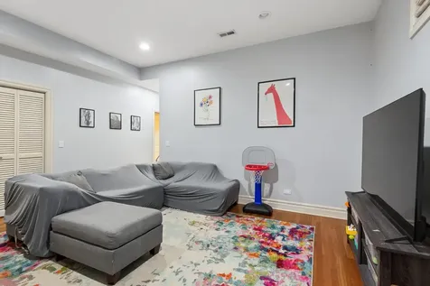 3641 North Ashland Avenue Chicago IL 60613