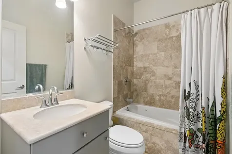 3641 North Ashland Avenue Chicago IL 60613