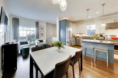 3104 North Southport Avenue Chicago IL 60657