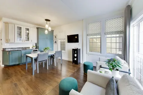 3104 North Southport Avenue Chicago IL 60657