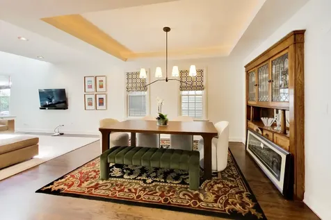 3104 North Southport Avenue Chicago IL 60657
