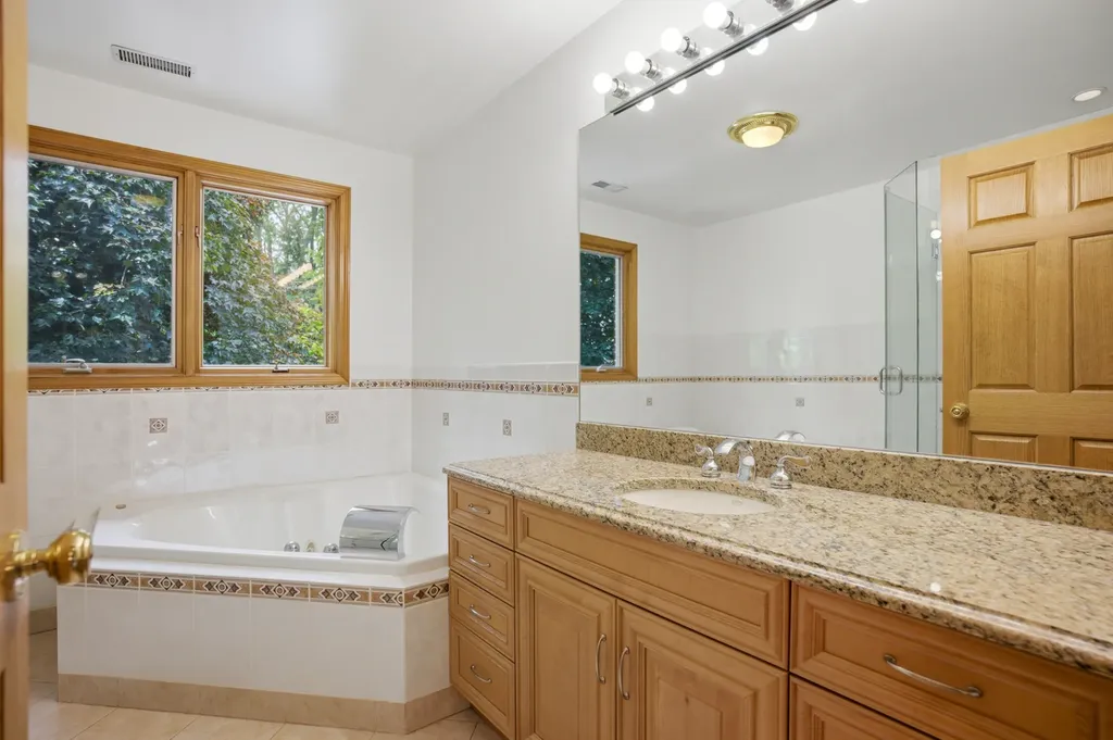 1236 South Brophy Avenue Park Ridge IL 60068
