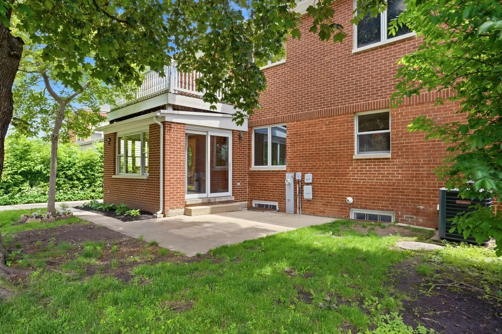 1236 South Brophy Avenue Park Ridge IL 60068