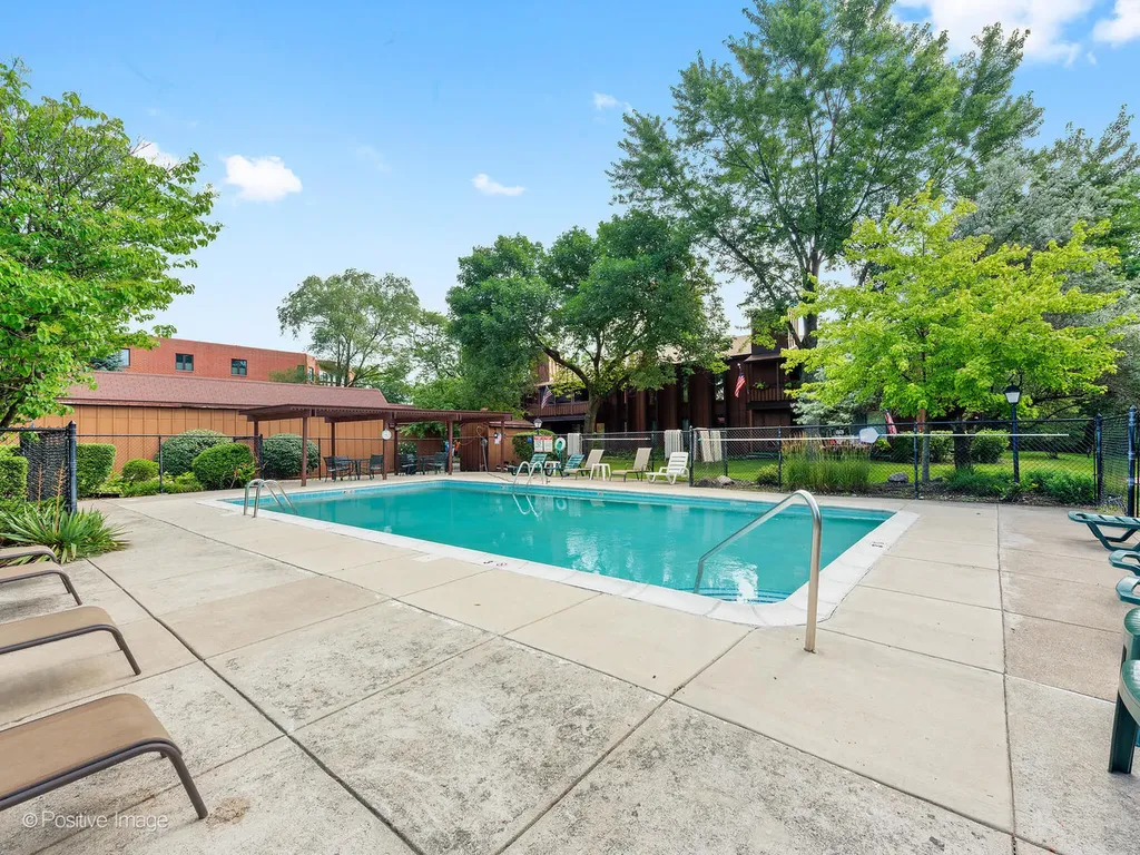 1S055 Spring Road Oakbrook Terrace IL 60181