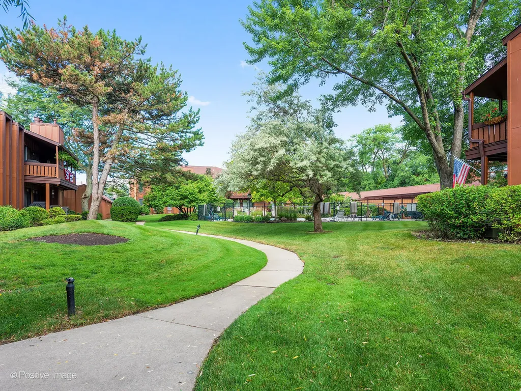1S055 Spring Road Oakbrook Terrace IL 60181