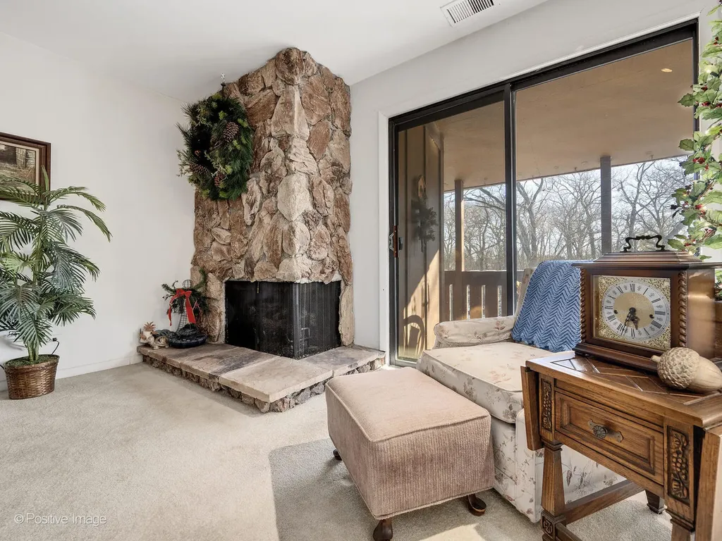 1S055 Spring Road Oakbrook Terrace IL 60181