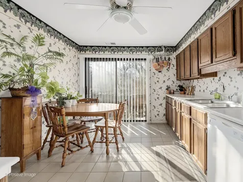 1S055 Spring Road Oakbrook Terrace IL 60181