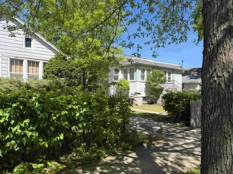 1728 Brown Avenue Evanston IL 60201