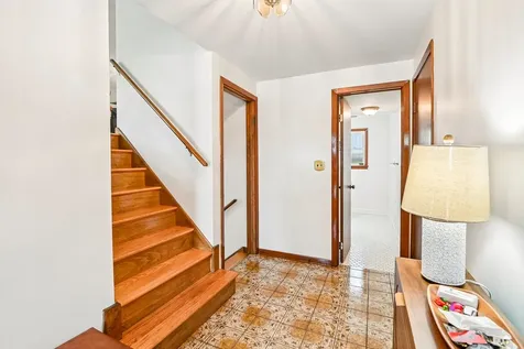5733 Rose Court Berkeley IL 60163