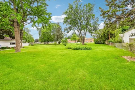 5733 Rose Court Berkeley IL 60163
