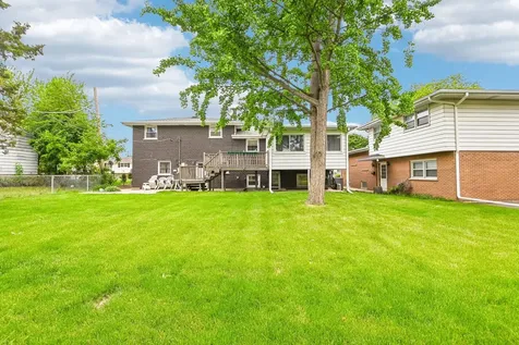 5733 Rose Court Berkeley IL 60163