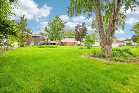 5733 Rose Court Berkeley IL 60163