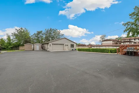 2855 Glenwood Lansing Road Lynwood IL 60411