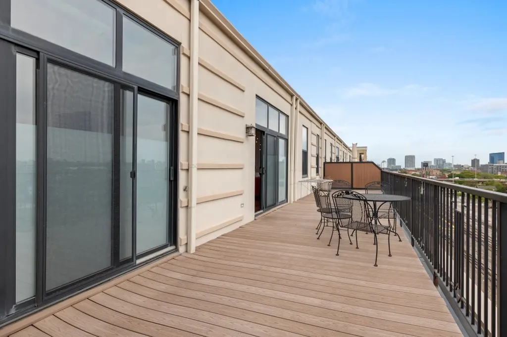 1525 South Sangamon Street Chicago IL 60608