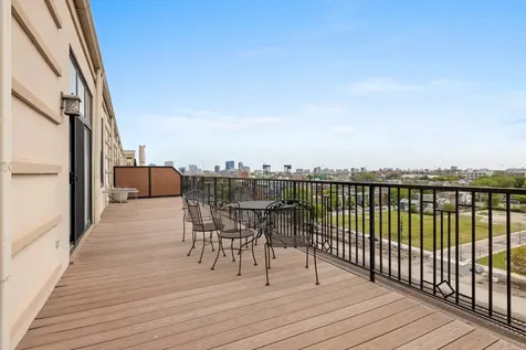 1525 South Sangamon Street Chicago IL 60608