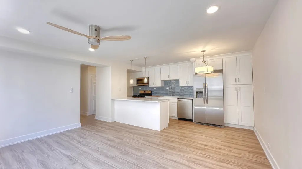3950 North Lake Shore Drive Chicago IL 60613