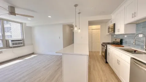 3950 North Lake Shore Drive Chicago IL 60613