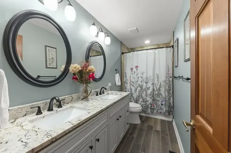 2012 Cromwell Drive Wheaton IL 60189
