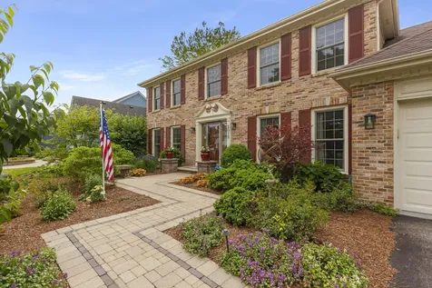 2012 Cromwell Drive Wheaton IL 60189