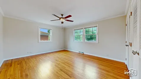 2745 Covert Road Glenview IL 60025