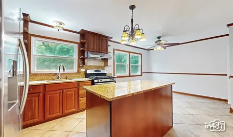 2745 Covert Road Glenview IL 60025