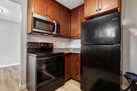 16432 Sawyer Avenue Markham IL 60428