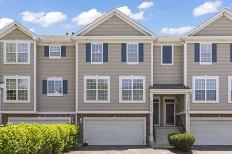 2255 Hudson Circle Aurora IL 60502