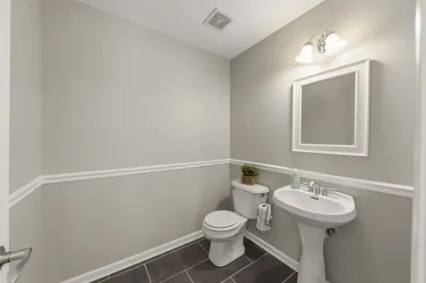 2255 Hudson Circle Aurora IL 60502