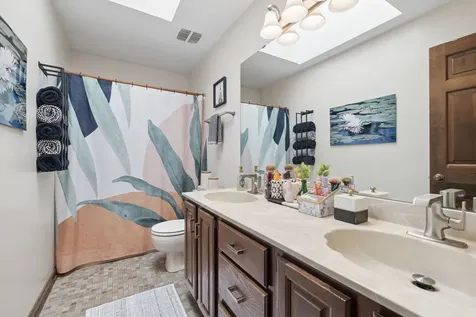 105 Fresno Court Naperville IL 60540