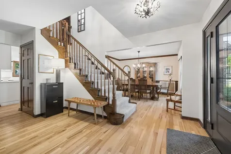 105 Fresno Court Naperville IL 60540