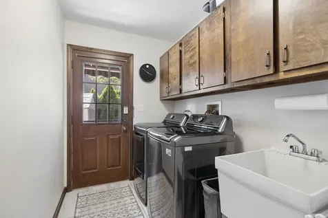 105 Fresno Court Naperville IL 60540