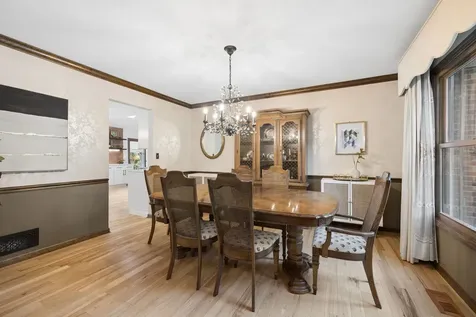 105 Fresno Court Naperville IL 60540