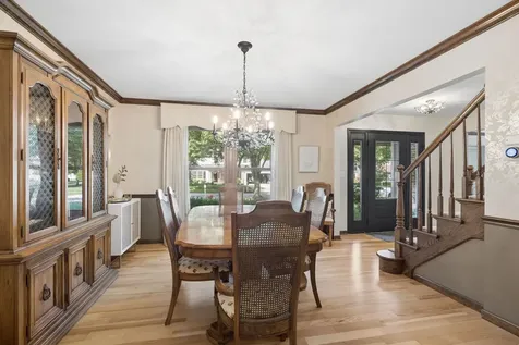 105 Fresno Court Naperville IL 60540