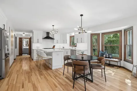 105 Fresno Court Naperville IL 60540