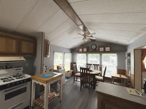 16-17 Woodhaven Lakes Sublette IL 61367