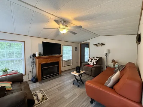 16-17 Woodhaven Lakes Sublette IL 61367