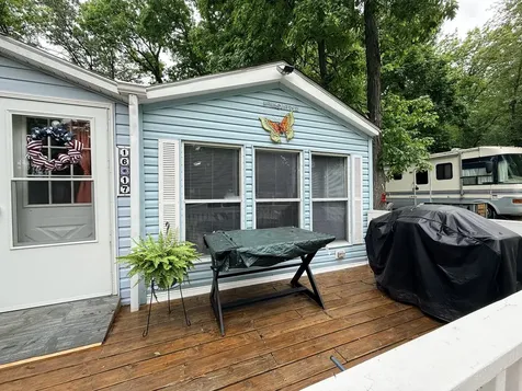 16-17 Woodhaven Lakes Sublette IL 61367
