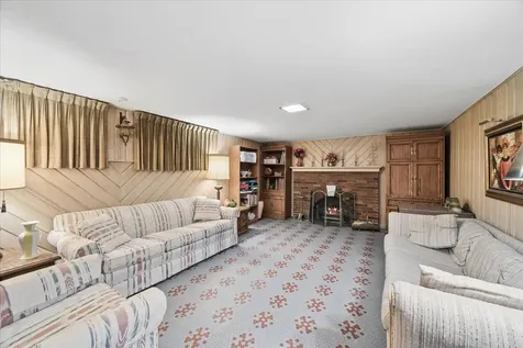935 Monroe Avenue River Forest IL 60305
