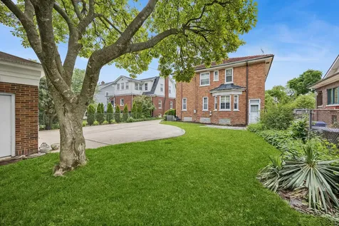 935 Monroe Avenue River Forest IL 60305