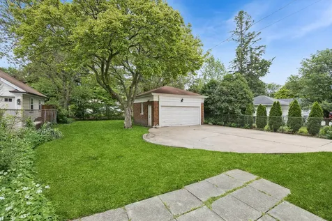 935 Monroe Avenue River Forest IL 60305