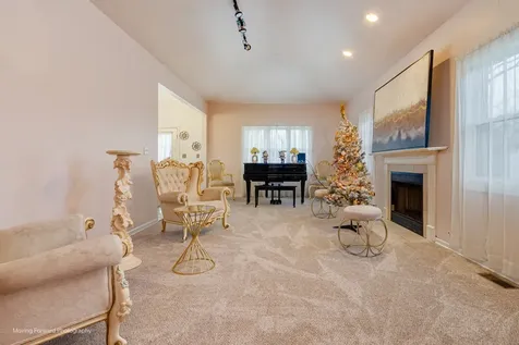 4211 West 135th Street Crestwood IL 60418