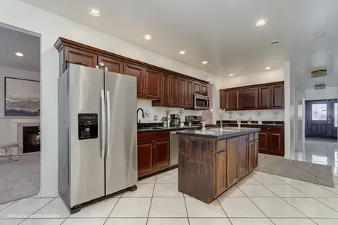 4211 West 135th Street Crestwood IL 60418