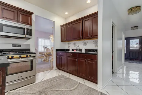 4211 West 135th Street Crestwood IL 60418