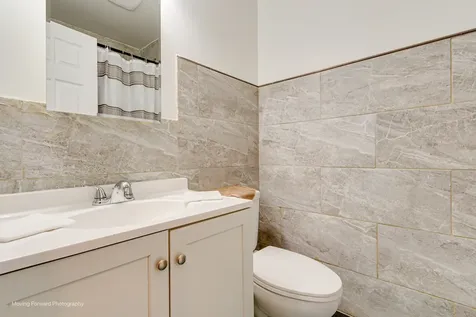 4211 West 135th Street Crestwood IL 60418