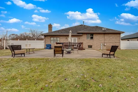 4211 West 135th Street Crestwood IL 60418