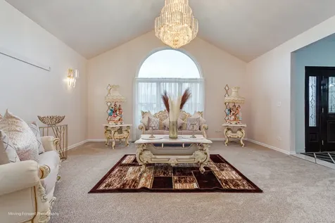 4211 West 135th Street Crestwood IL 60418